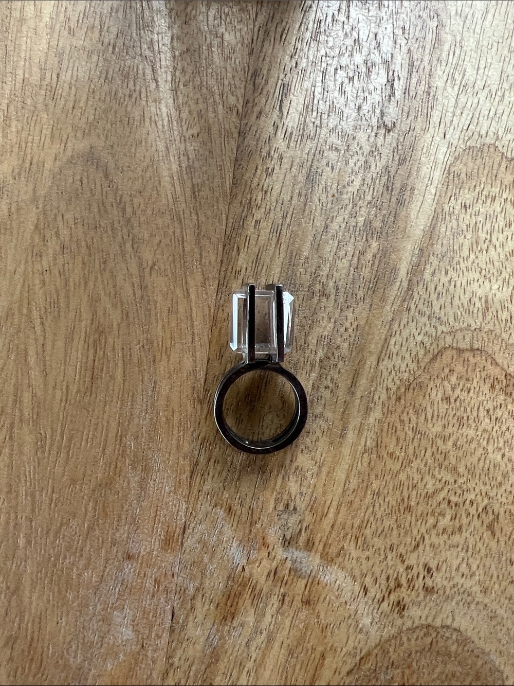 Women’s vintage funky 1979s ring
